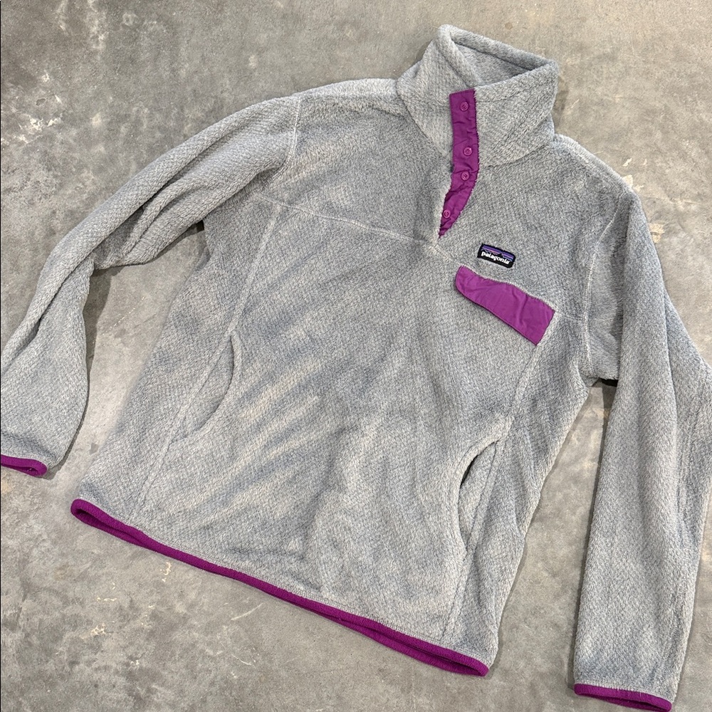Patagonia Heather Gray and Purple Snap-T Fleece